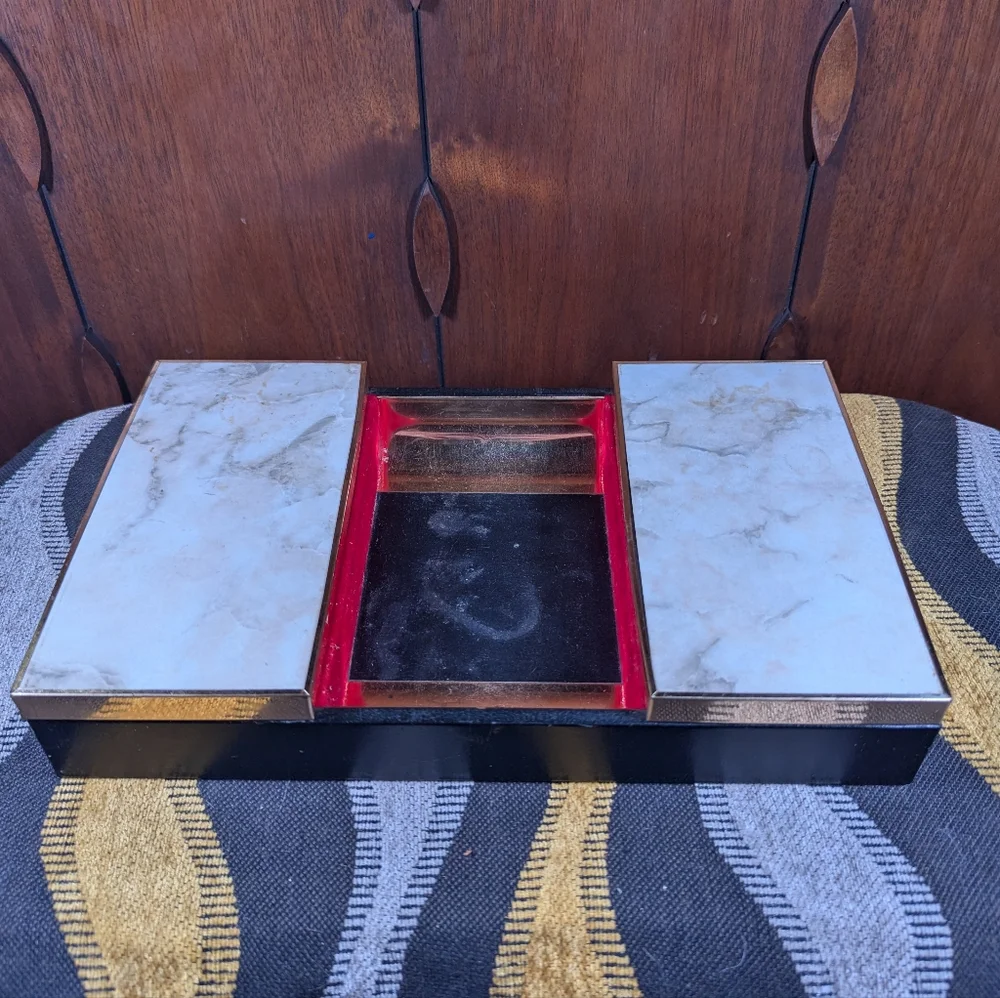 Vintage Jewelry Box/ Vanity Organizer/ Dresser Valet